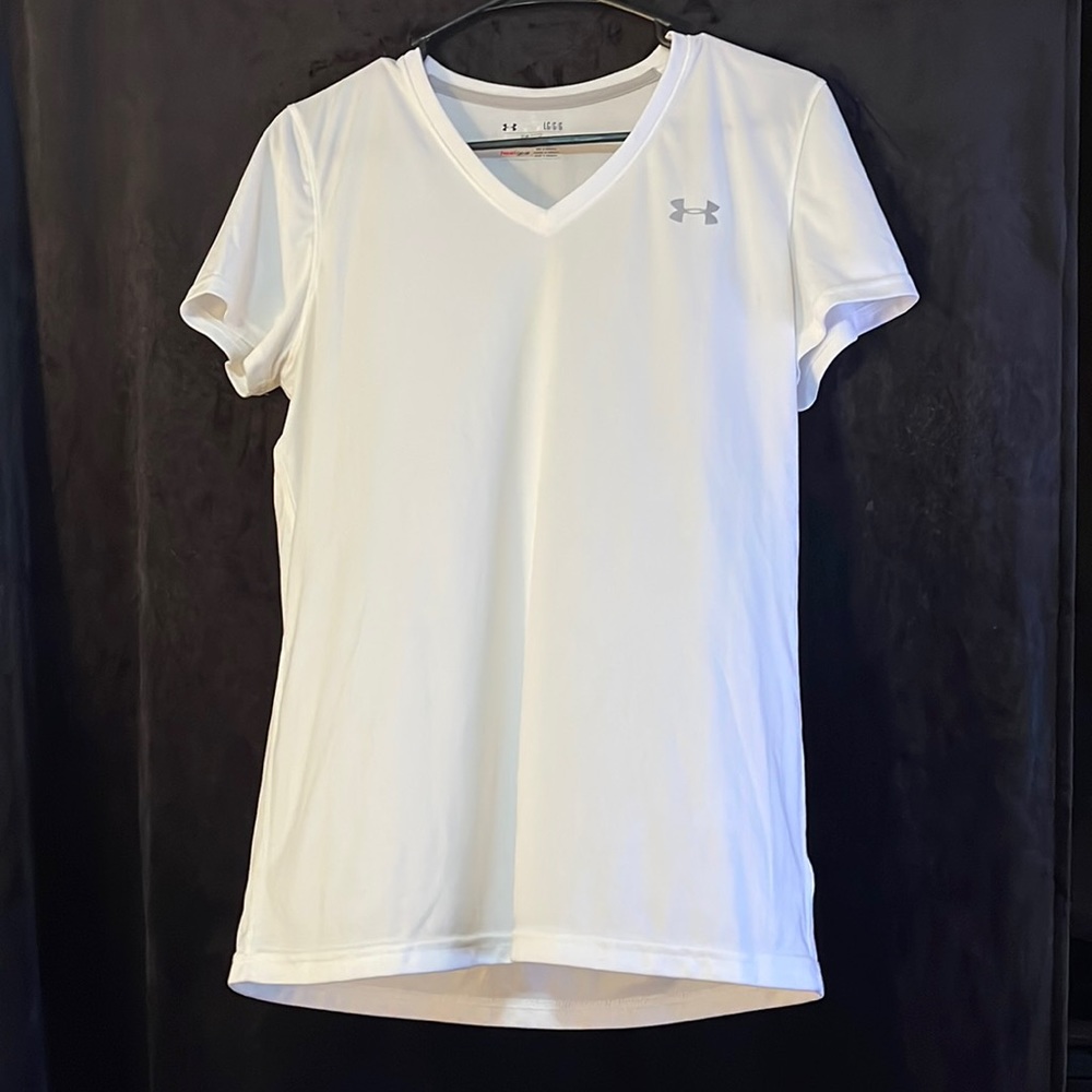 womens under armour v-neck